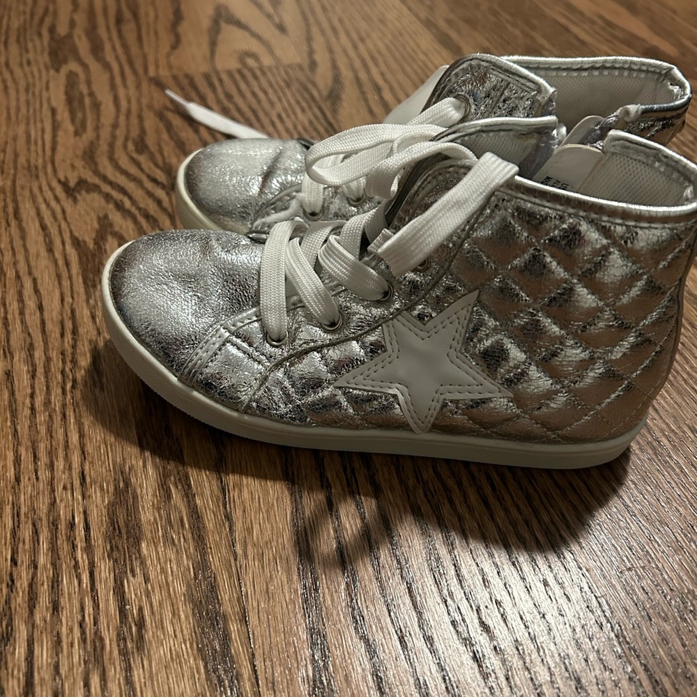 Nina Silver Quilted Kids' Sneakers